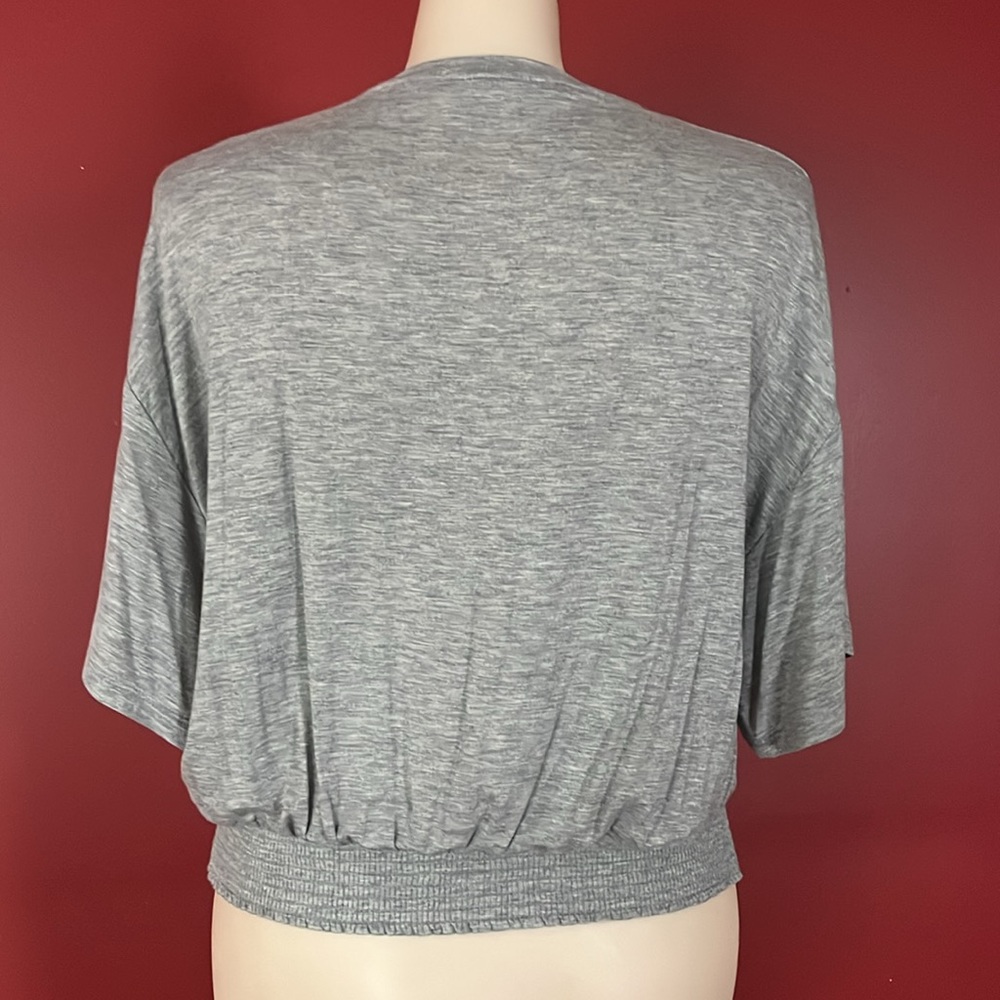 BNWOT Lime Blue elastic bottom super soft top - Picture 4 of 12